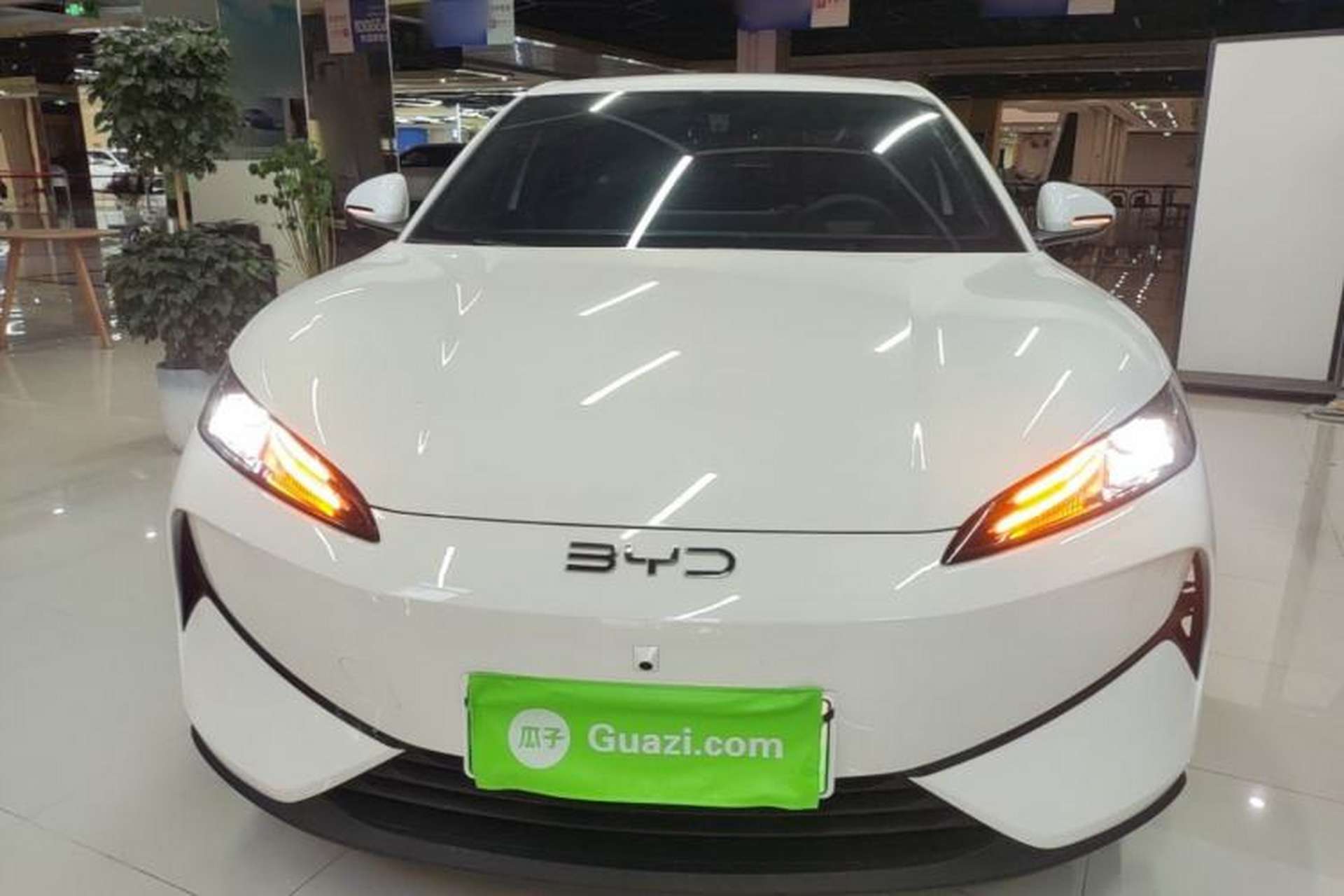 Used BYD e7 2025 Model 520 Smart Travel Edition Front
