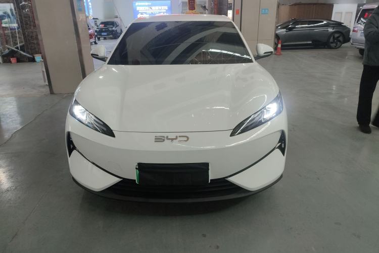 Used BYD e7 2025 Model 450 Smart Mobility Edition Front