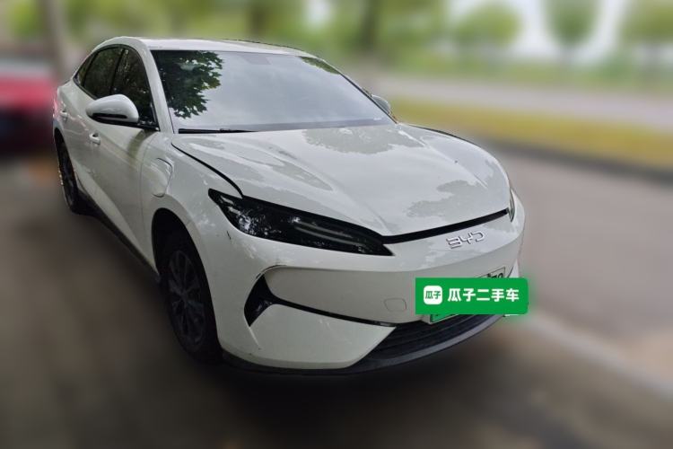 Used BYD e7 2025 Model 520 Smart Mobility Edition Front Right 45 Deg