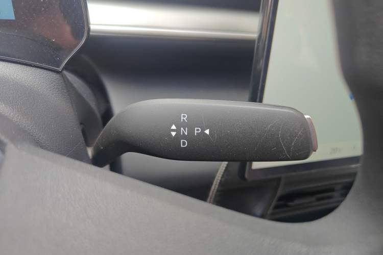 Used BYD e7 2025 Model 520 Smart Travel Edition Gear Lever