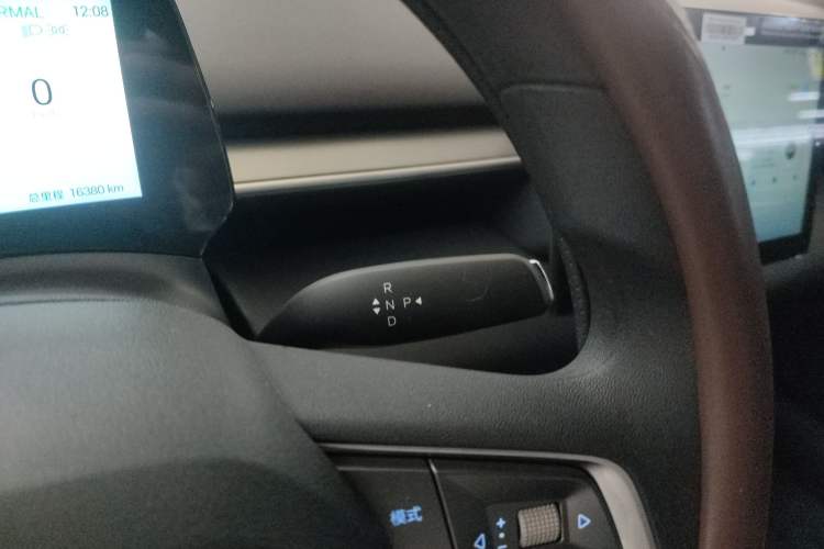Used BYD e7 2025 Model 450 Smart Mobility Edition Gear Lever