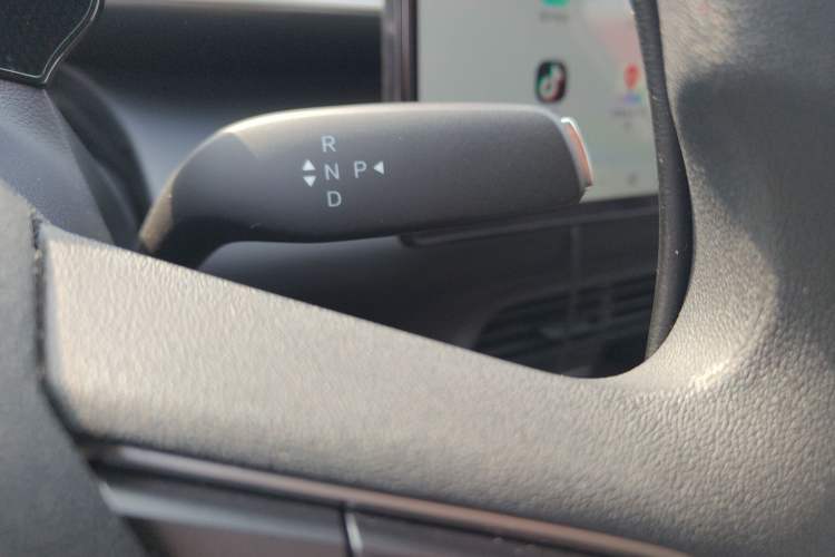 Used BYD e7 2025 Model 520 Smart Travel Edition Gear Lever