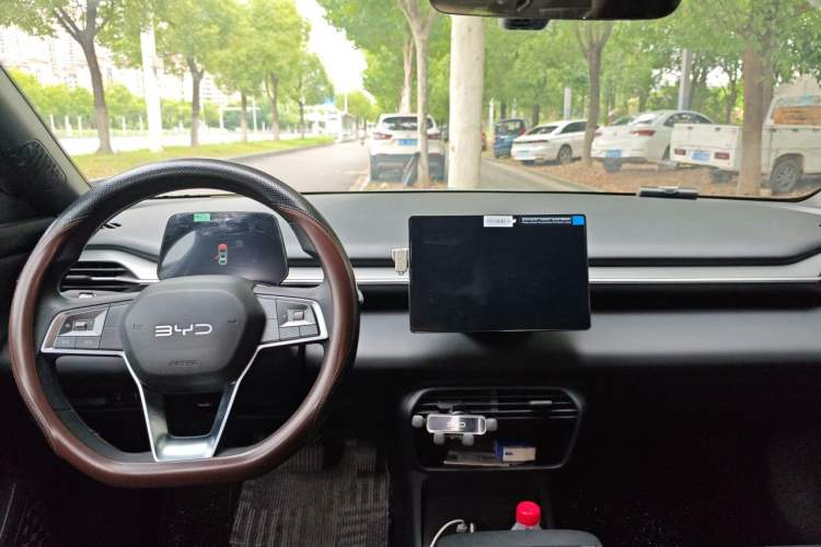 Used BYD e7 2025 Model 520 Smart Mobility Edition Headliner