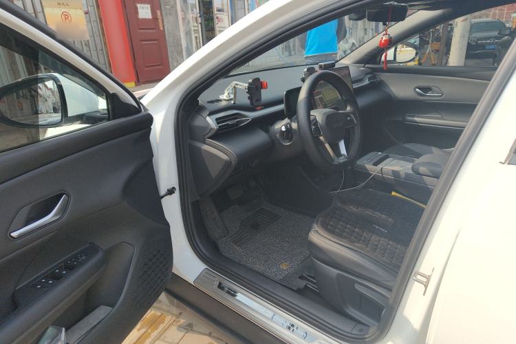 Used BYD e7 2025 Model 520 Smart Travel Edition Interior 3