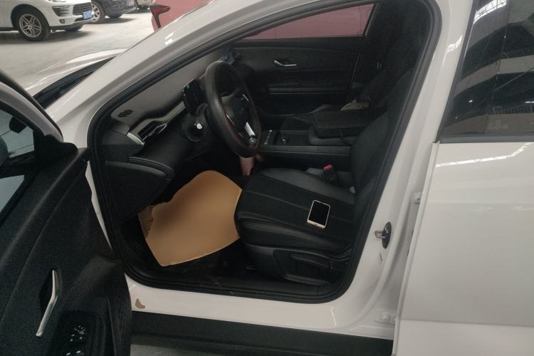 Used BYD e7 2025 Model 450 Smart Mobility Edition Left Front Seat