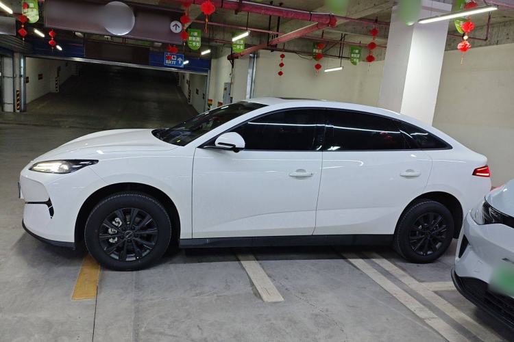 Used BYD e7 2025 Model 520 Smart Mobility Edition Left Side