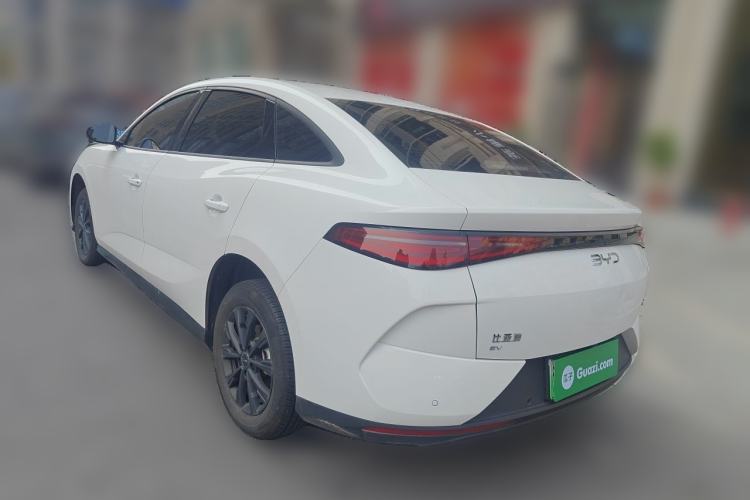 Used BYD e7 2025 Model 520 Smart Travel Edition Rear Left 45 Deg