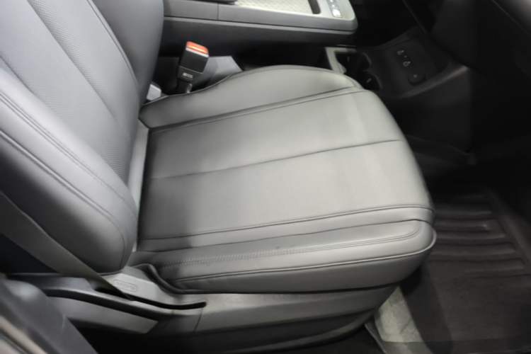 Used BYD e7 2025 Model 520 Smart Travel Edition Right Front Seat