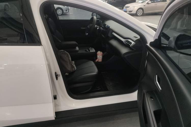 Used BYD e7 2025 Model 450 Smart Mobility Edition Right Front Seat