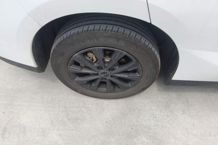 Used BYD e7 2025 Model 520 Smart Travel Edition Right Rear Wheel Hub