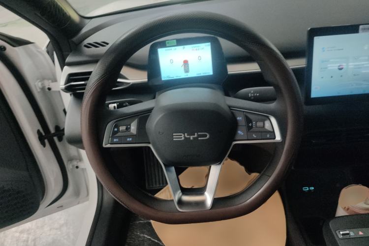 Used BYD e7 2025 Model 450 Smart Mobility Edition Steering Wheel