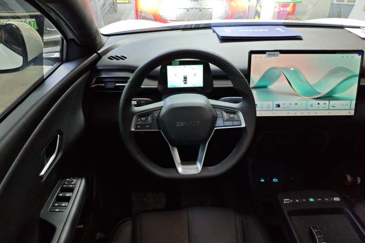 Used BYD e7 2025 Model 520 Smart Mobility Edition Steering Wheel