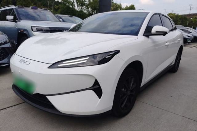 Used BYD e7 2025 Model 520 Smart Travel Edition