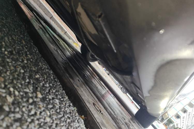 Used BYD e9 2021 Business Edition Chassis Front Left