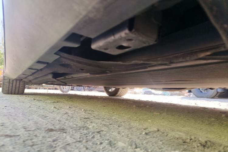 Used BYD e9 2021 Business Edition Chassis Rear Left