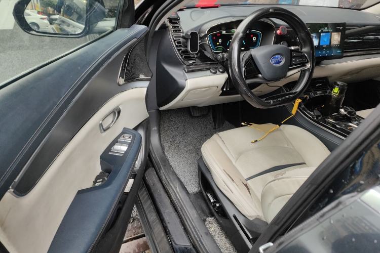 Used BYD e9 2021 Business Edition Driver Seat
