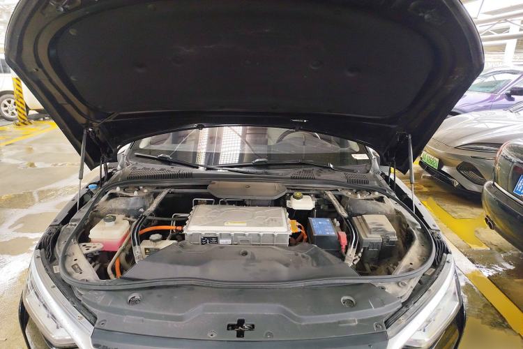 Used BYD e9 2021 Business Edition Engine Bay