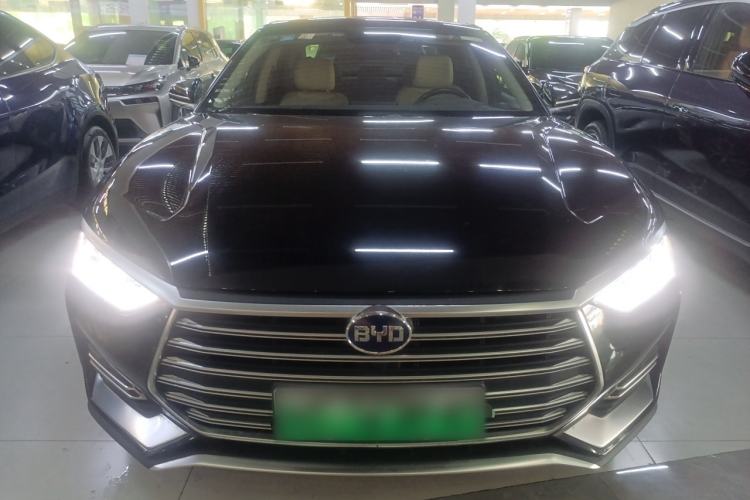 Used BYD e9 2021 Business Edition Front