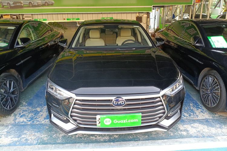 Used BYD e9 2021 Business Edition Front
