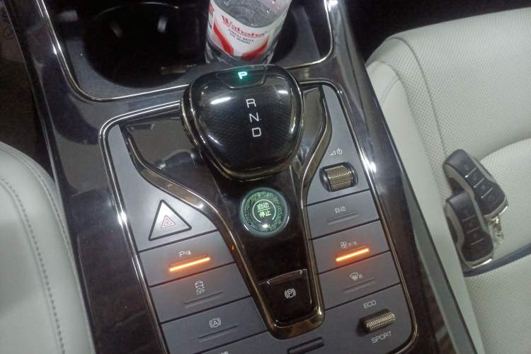 Used BYD e9 2021 Business Edition Gear Lever