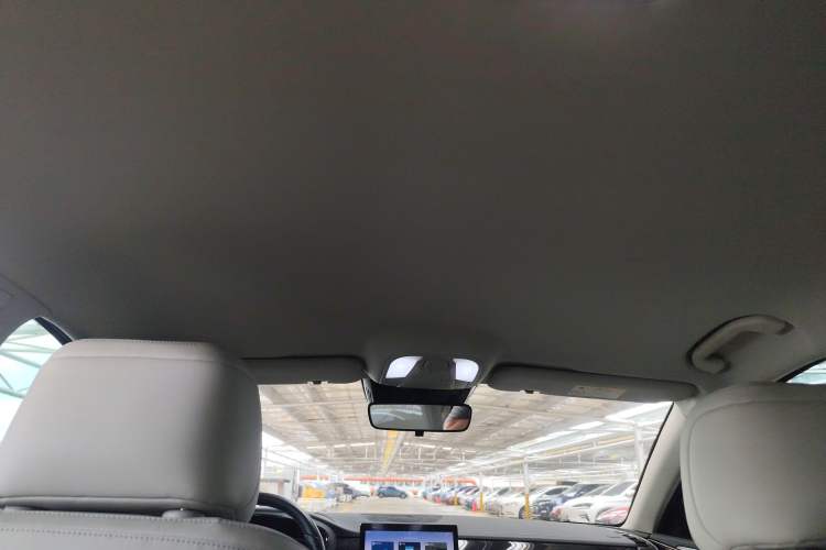 Used BYD e9 2021 Business Edition Headliner