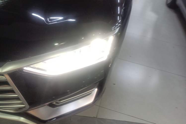Used BYD e9 2021 Business Edition Left Front Headlight