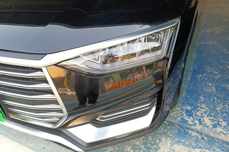 Used BYD e9 2021 Business Edition Left Front Headlight