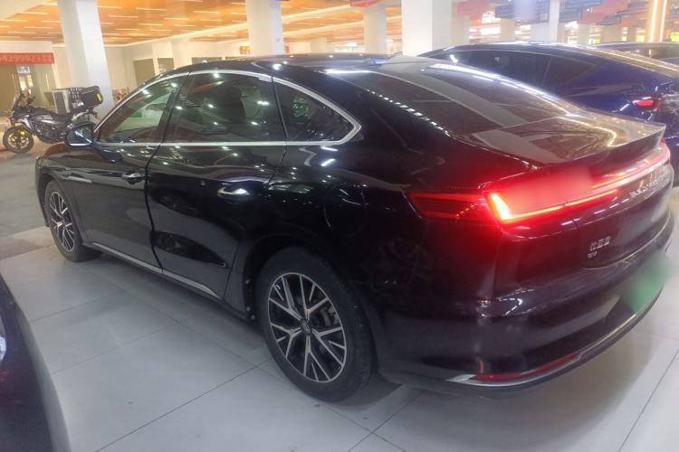 Used BYD e9 2021 Business Edition Left Side