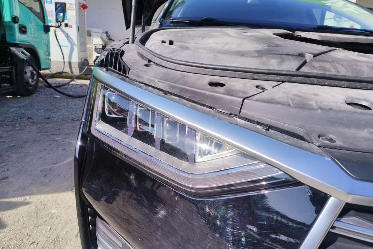 Used BYD e9 2021 Business Edition Right Front Headlight