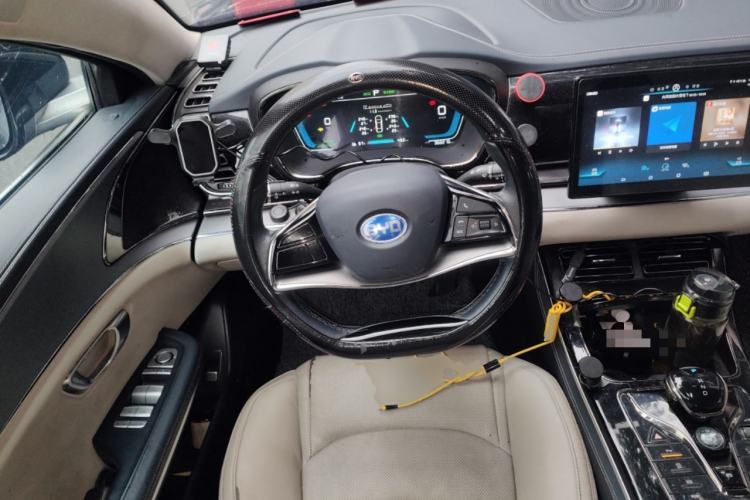 Used BYD e9 2021 Business Edition Steering Wheel