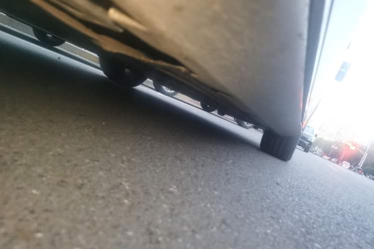 Used BYD e9 2022 Business Edition Chassis Front Left