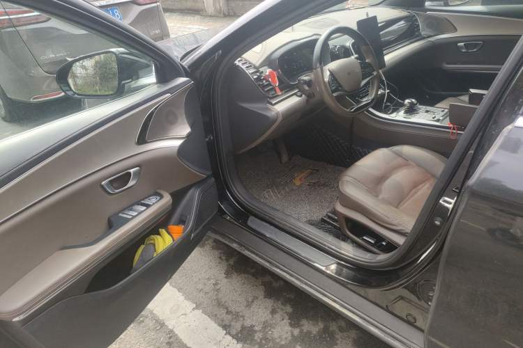 Used BYD e9 2022 Business Edition Driver Seat