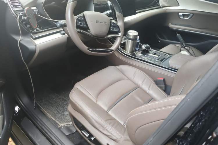 Used BYD e9 2022 Business Edition Driver Seat