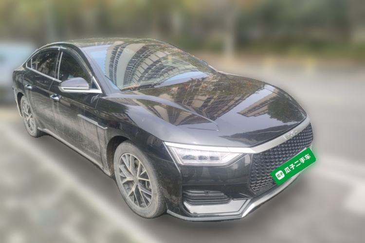 Used BYD e9 2022 Business Edition Front Right 45 Deg