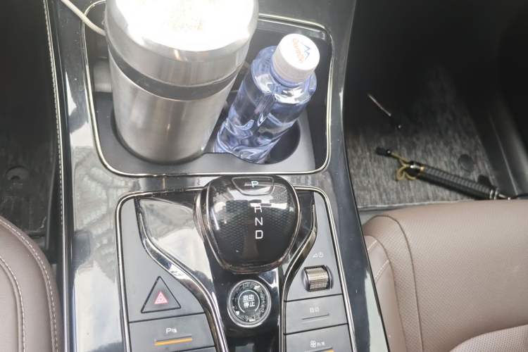 Used BYD e9 2022 Business Edition Gear Lever