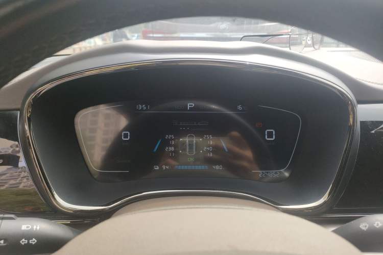 Used BYD e9 2022 Business Edition Instrument Cluster