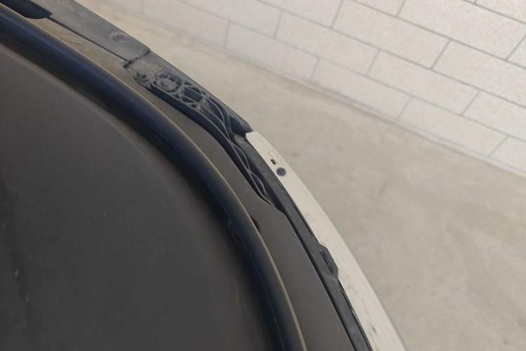 Used BYD e9 2025 Model 506 Luxury Version Engine Bay Left
