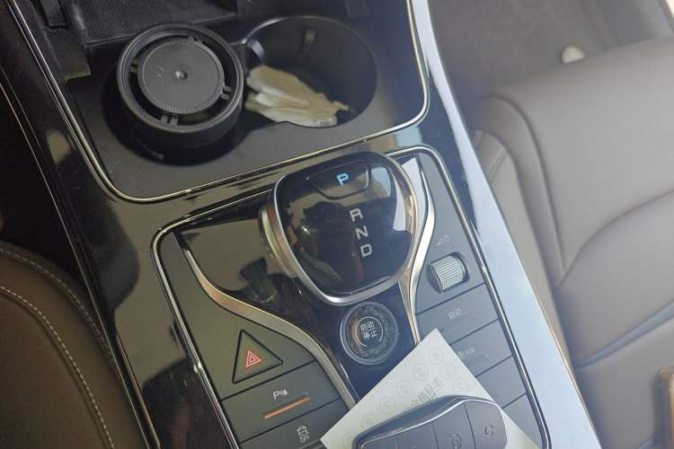 Used BYD e9 2025 Model 506 Luxury Version Gear Lever