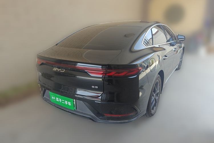 Used BYD e9 2025 Model 506 Luxury Version Rear Right 45 Deg