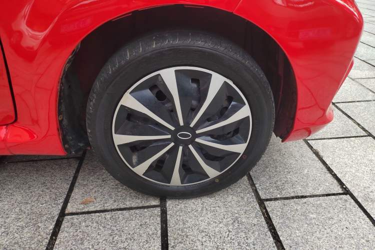 Used BYD F0 2015 1.0L XuanKu Model Right Rear Wheel Hub