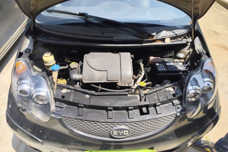 Used BYD F0 2008 1.0L Utility Version Engine Bay