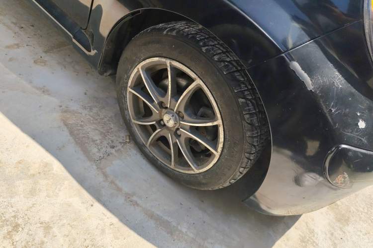 Used BYD F0 2008 1.0L Utility Version Right Front Wheel Hub