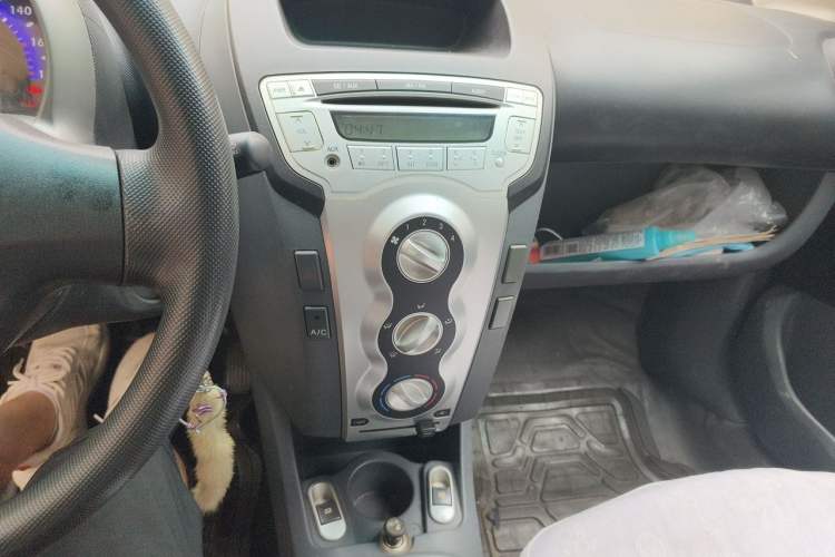 Used BYD F0 2009 Patriot Edition 1.0L Practical Model Audio And AC Panel