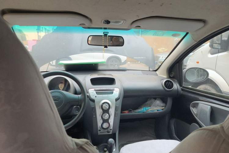 Used BYD F0 2009 Patriot Edition 1.0L Practical Model Headliner