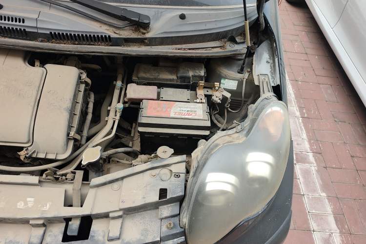 Used BYD F0 2010 Shangkui Patriotic Edition 1.0L XuanKu Model Engine Bay Left