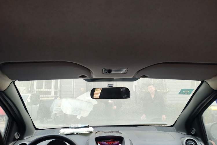 Used BYD F0 2010 Shangkui Patriotic Edition 1.0L XuanKu Model Headliner