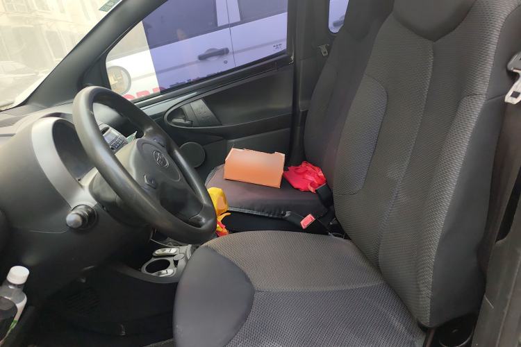 Used BYD F0 2010 Shangkui Patriotic Edition 1.0L XuanKu Model Left Front Seat