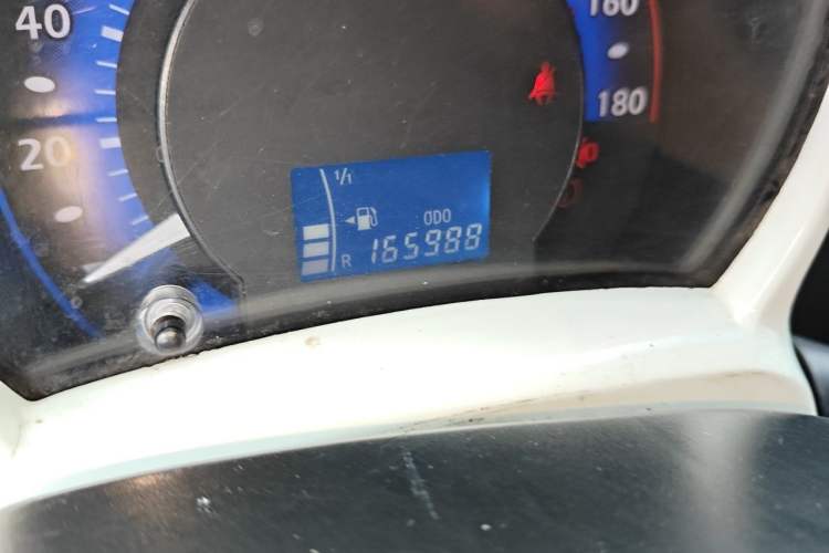 Used BYD F0 2010 Shangkui Patriotic Edition 1.0L Yuexue Model Odometer Close Up