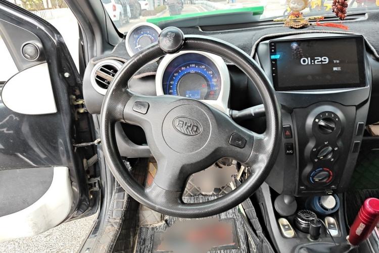 Used BYD F0 2010 Shangkui Patriotic Edition 1.0L Yuexue Model Steering Wheel
