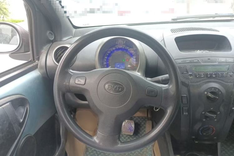 Used BYD F0 2010 Shangkui Patriotic Edition 1.0L XuanKu Model Steering Wheel